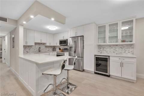 1950 Gulf Shore Blvd N 110, Naples FL - photo 8 of 19