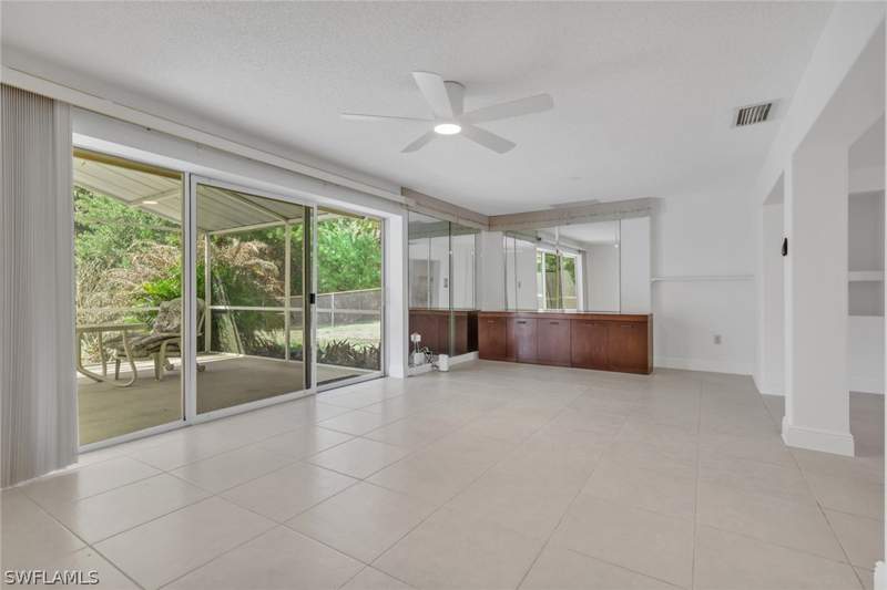 3 bedroom SingleFamilyResidence at 501 11th St NW, Golden Gate Estates, Naples — photo 5