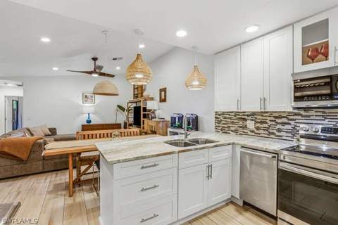 17308 Timber Oak Ln, Fort Myers FL - photo 10 of 34
