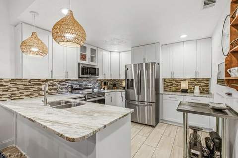 17308 Timber Oak Ln, Fort Myers FL - photo 8 of 34