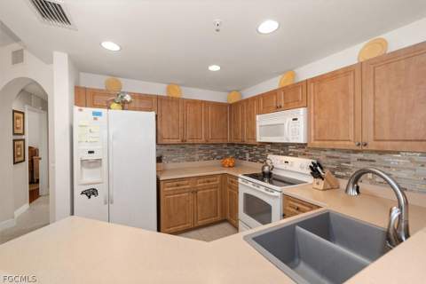 3957 Pomodoro Cir 201, Cape Coral FL - photo 10 of 85