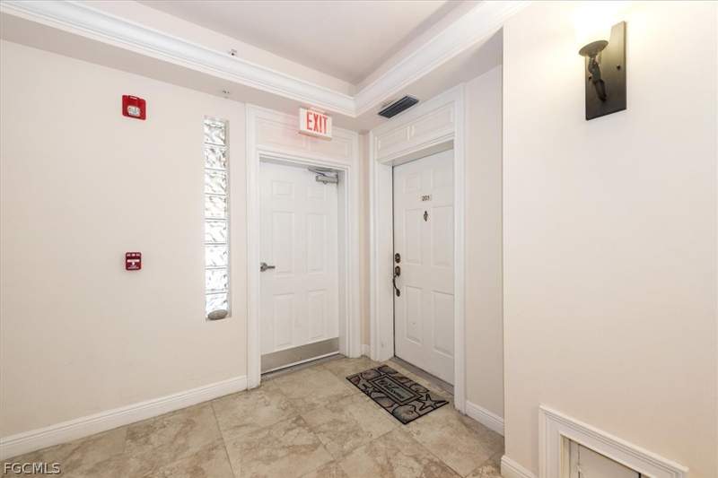 2 bedroom Condominium at 3957 Pomodoro Cir 201, Isles Of Porto Vista, Cape Coral — photo 5