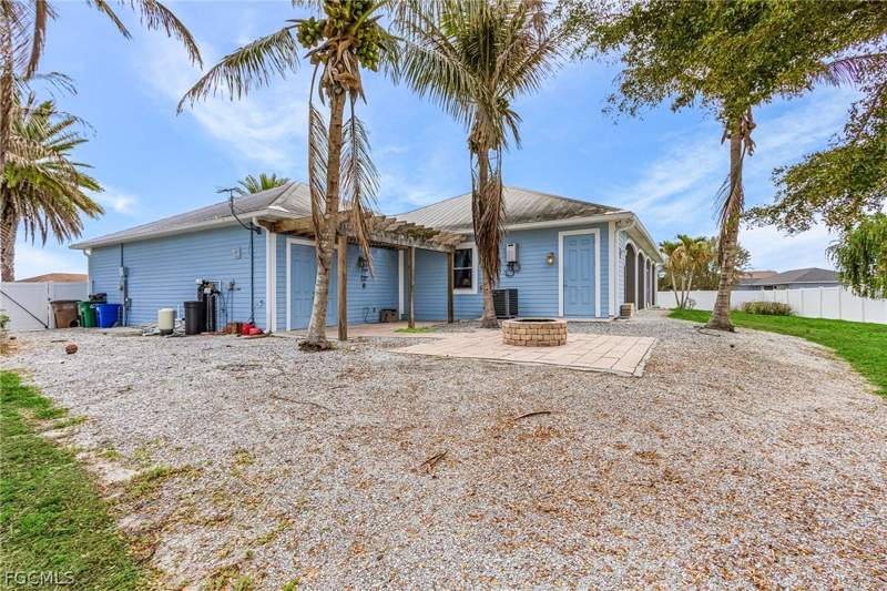 2 bedroom SingleFamilyResidence at 4438 NE 11th Pl, Cape Coral, Cape Coral — photo 3