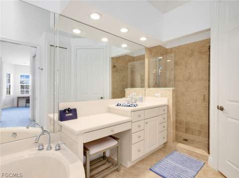 6422 Legacy Cir 704, Naples FL - photo 23 of 49