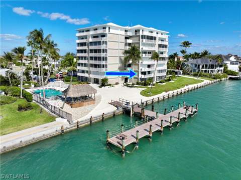 60 Pelican St W 206, Naples FL - photo 21 of 29