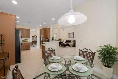 4832 Cerromar Dr, Naples FL - photo 10 of 35