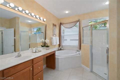 4832 Cerromar Dr, Naples FL - photo 17 of 35