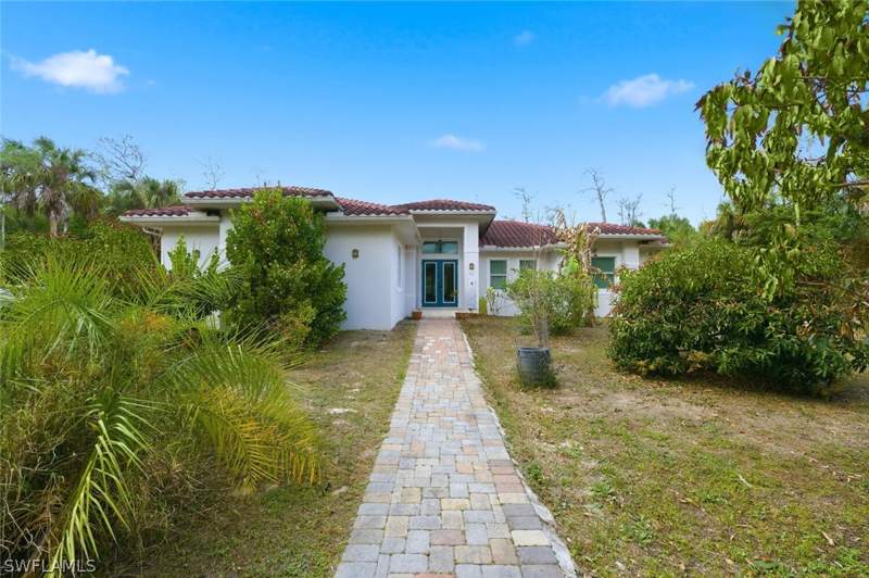 3 bedroom SingleFamilyResidence at 181 35th Ave NE, Golden Gate Estates, Naples — photo 2