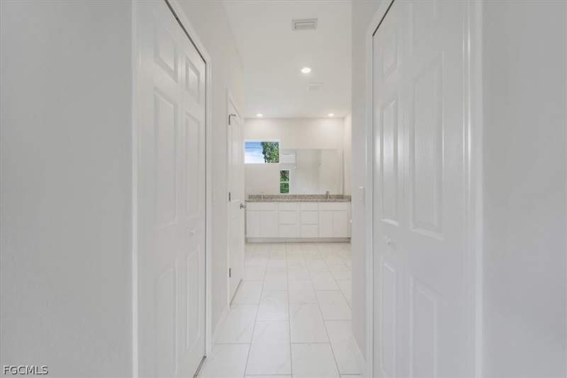 3 bedroom SingleFamilyResidence at 1124 E Rambler St, Lehigh Acres, Lehigh Acres — photo 4