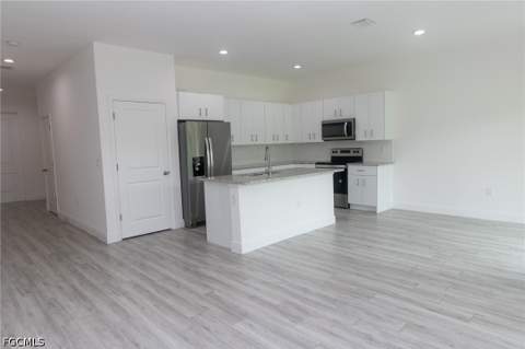 2009 Inglewood CIR, Labelle FL - photo 7 of 22