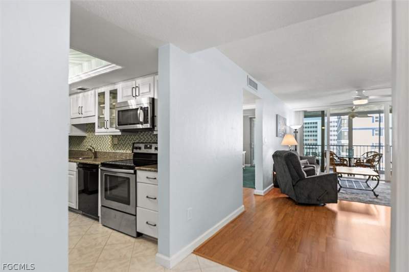2 bedroom Condominium at 7146 Estero Blvd 415, Creciente, Fort Myers Beach — photo 2