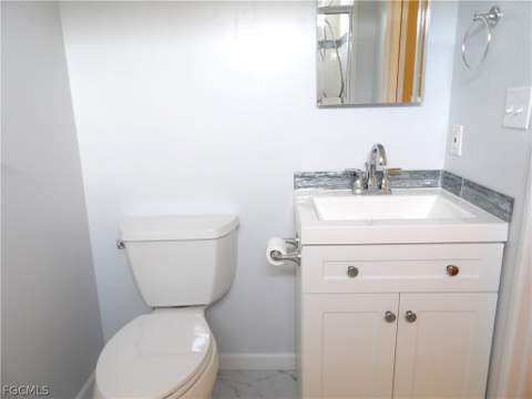 113 Lantern Ln, North Fort Myers FL - photo 11 of 21