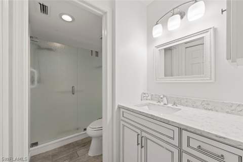 5965 Bloomfield Cir B104, Naples FL - photo 6 of 39