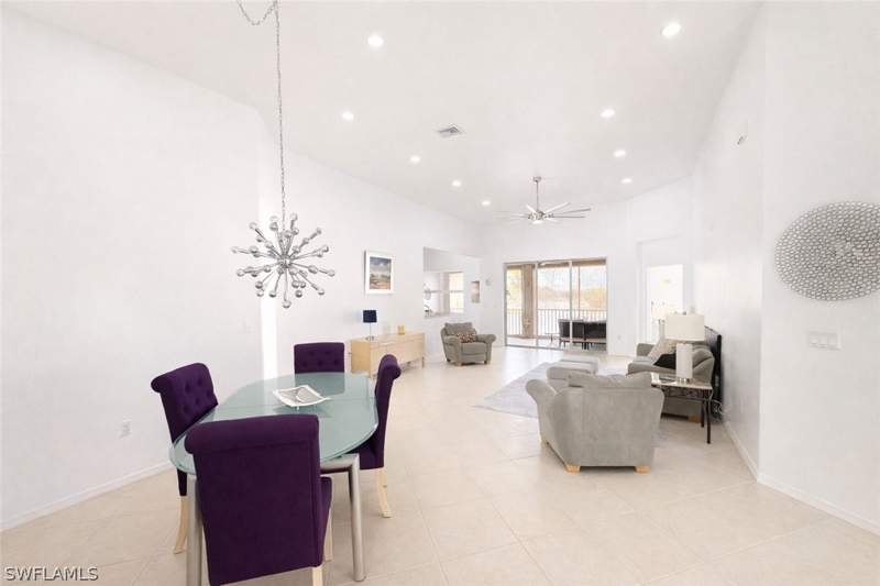 3 bedroom Townhouse at 16571 Goldenrod Ln 202, Ashton Oaks, Alva — photo 4