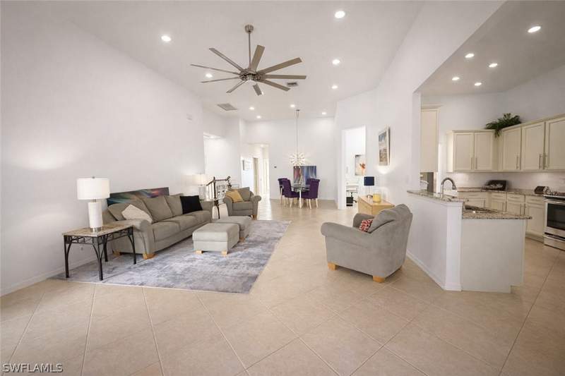3 bedroom Townhouse at 16571 Goldenrod Ln 202, Ashton Oaks, Alva — photo 5