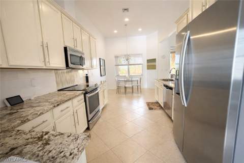 16571 Goldenrod Ln 202, Alva FL - photo 7 of 32