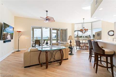 4137 Bay Beach Ln 525, Fort Myers Beach FL - photo 14 of 42