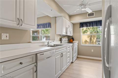 4481 Bay Beach Ln 224, Fort Myers Beach FL - photo 14 of 40