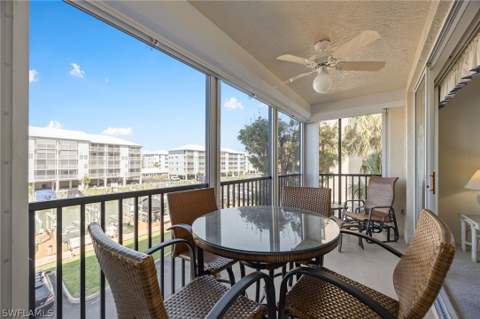 4481 Bay Beach Ln 224, Fort Myers Beach FL - photo 23 of 40