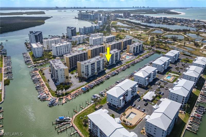 2 bedroom Condominium at 4481 Bay Beach Ln 224, Hibiscus Pointe, Fort Myers Beach — photo 3