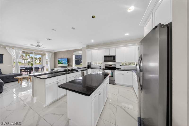4 bedroom SingleFamilyResidence at 9730 Springlake Cir, Lakes Of Estero, Estero — photo 4
