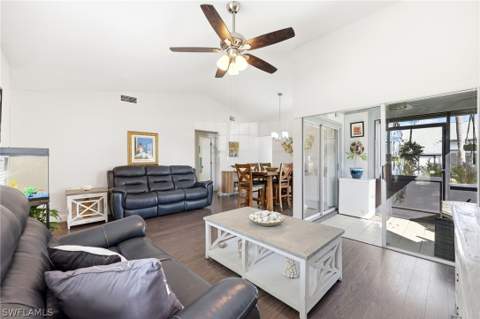 10548 Quincy Ct, Lehigh Acres FL - photo 6 of 32