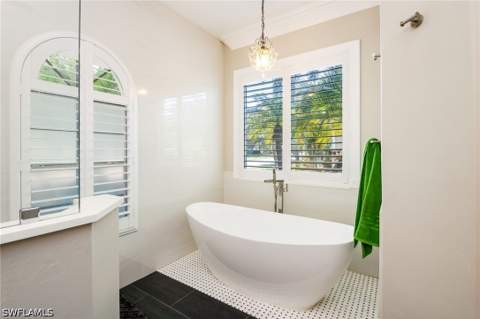 11723 Longshore Way E, Naples FL - photo 20 of 42