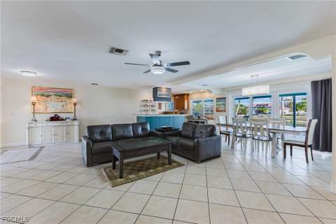 2213 NE 4th St, Cape Coral FL - photo 10 of 48