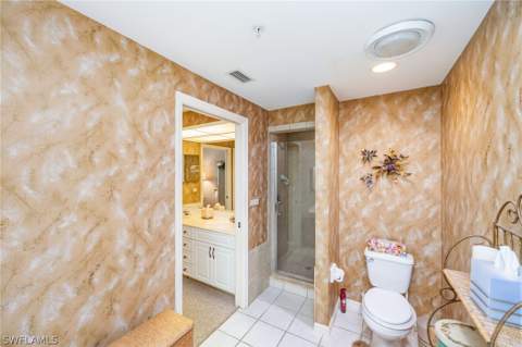760 Waterford Dr 203, Naples FL - photo 15 of 25