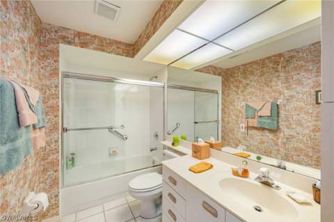 760 Waterford Dr 203, Naples FL - photo 18 of 25