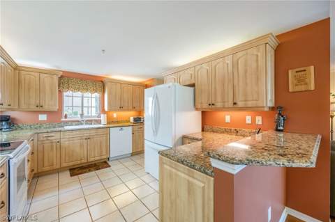 760 Waterford Dr 203, Naples FL - photo 6 of 25