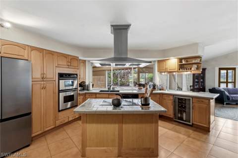 311 Henley Dr, Naples FL - photo 13 of 46