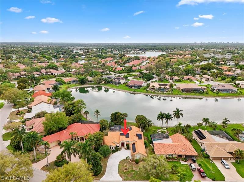 3 bedroom SingleFamilyResidence at 311 Henley Dr, Berkshire Lakes, Naples — photo 2