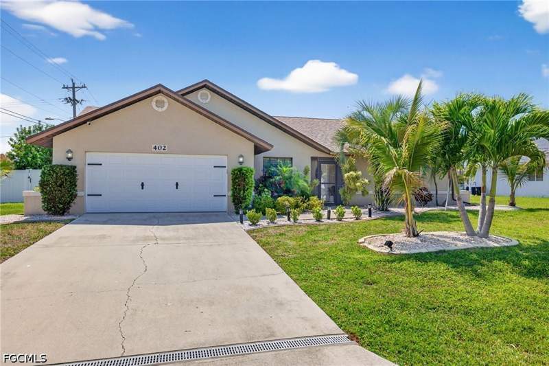 3 bedroom SingleFamilyResidence at 402 SW 37th Ln, Cape Coral, Cape Coral — photo 4