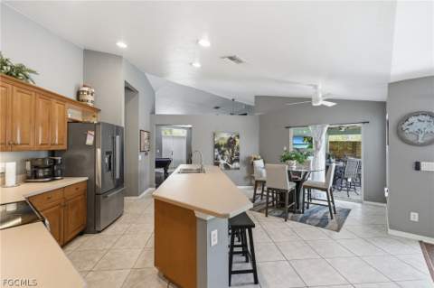 3941 NW 42nd Ln, Cape Coral FL - photo 17 of 35