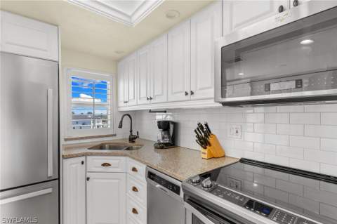 5000 Estero Blvd 305, Fort Myers Beach FL - photo 13 of 36