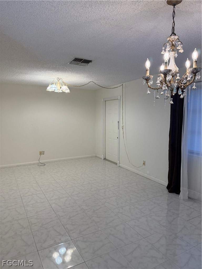 2 bedroom Attached at 46 Desert Candle Cir, Pinewood Condominium, Lehigh Acres — photo 5