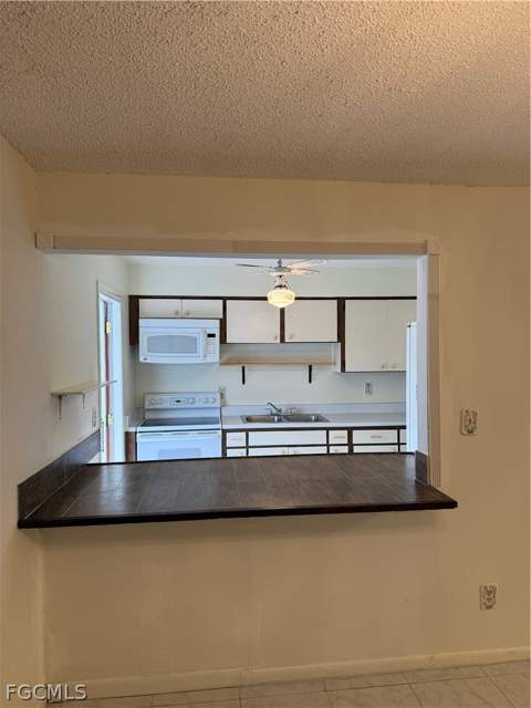 46 Desert Candle Cir, Lehigh Acres FL - photo 6 of 13