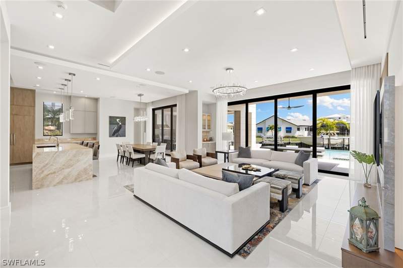 4 bedroom SingleFamilyResidence at 2345 Tarpon Rd, Royal Harbor, Naples — photo 5