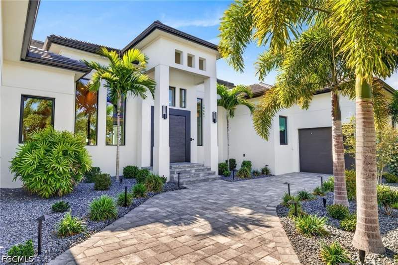 4 bedroom SingleFamilyResidence at 872 W Cape Estates Cir, West Cape Estates, Cape Coral — photo 3