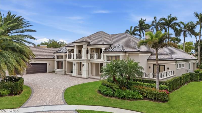 5 bedroom SingleFamilyResidence at 328 Sedgwick Ct, Bay Colony Shores, Naples — photo 2