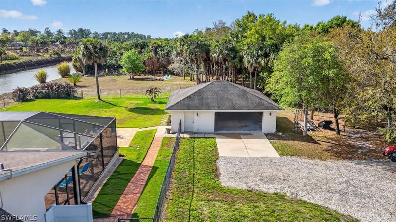 4 bedroom SingleFamilyResidence at 3886 24th Ave SE, Golden Gate Estates, Naples — photo 3