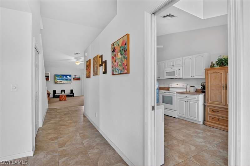 4 bedroom SingleFamilyResidence at 3886 24th Ave SE, Golden Gate Estates, Naples — photo 5