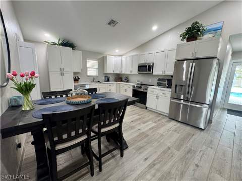 27431 Dortch Ave, Bonita Springs FL - photo 8 of 20