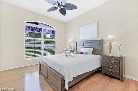 349 Harvard Ln, Naples FL - photo 16 of 32