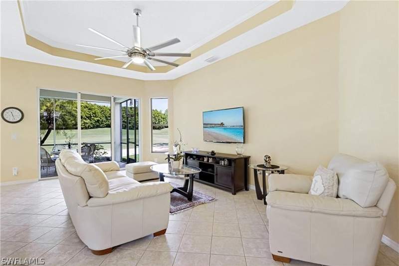 2 bedroom SingleFamilyResidence at 349 Harvard Ln, Oxford Village, Naples — photo 2