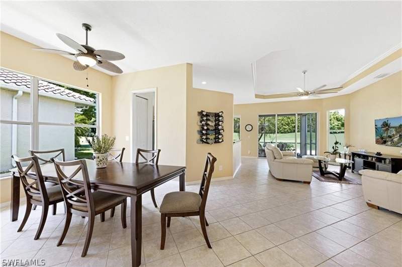 2 bedroom SingleFamilyResidence at 349 Harvard Ln, Oxford Village, Naples — photo 5