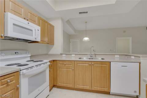 9025 Colby Dr 2111, Fort Myers FL - photo 6 of 25