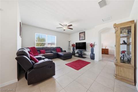2006 SW 15th Ave, Cape Coral FL - photo 19 of 46