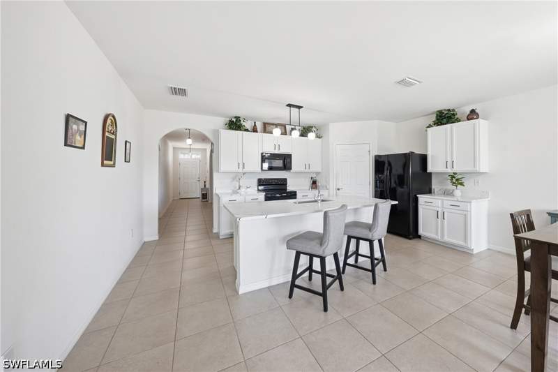 4 bedroom SingleFamilyResidence at 2006 SW 15th Ave, Cape Coral, Cape Coral — photo 5